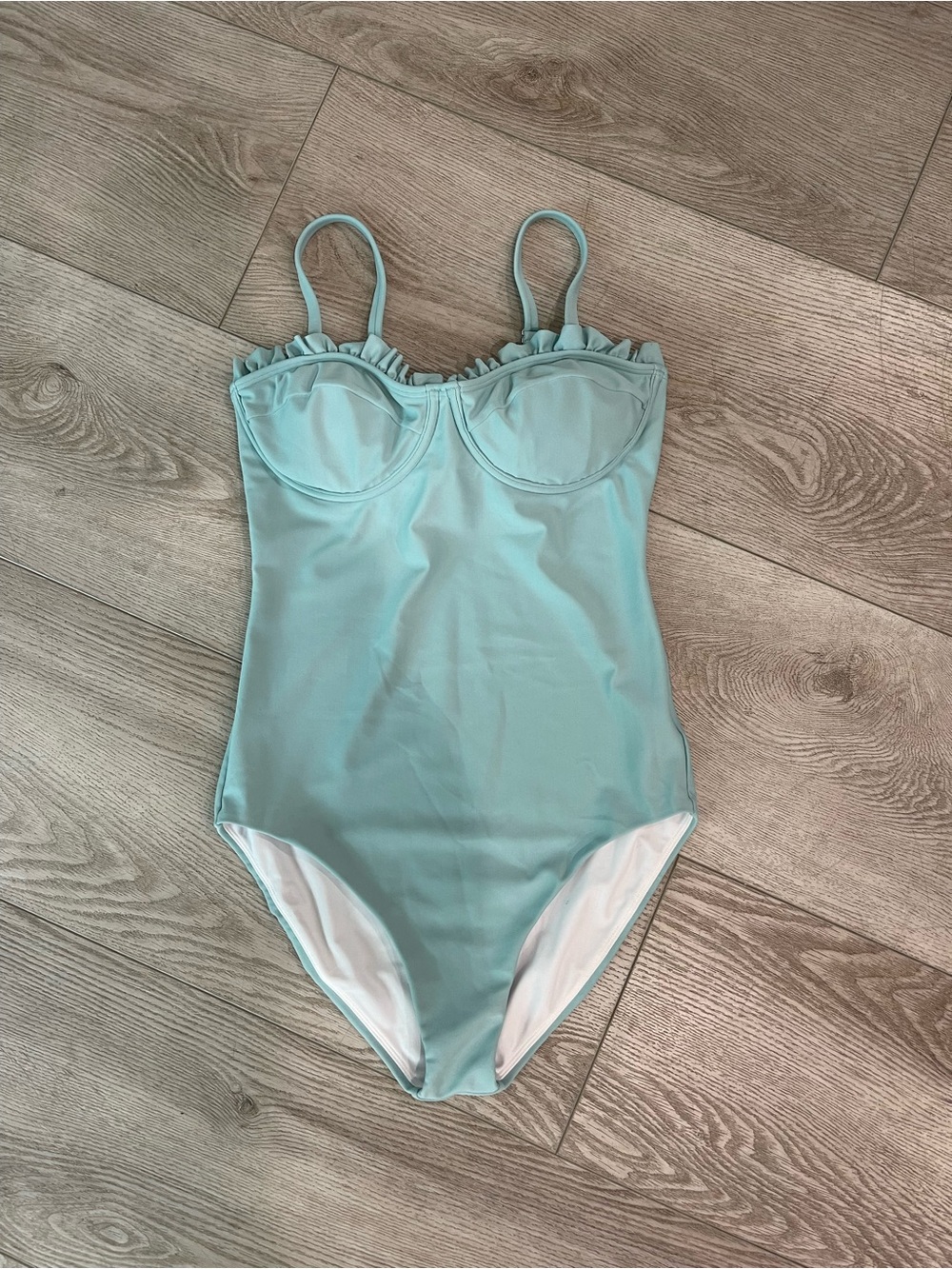 Minnow women's sea blue ruffle edge one piece, size Small EUC